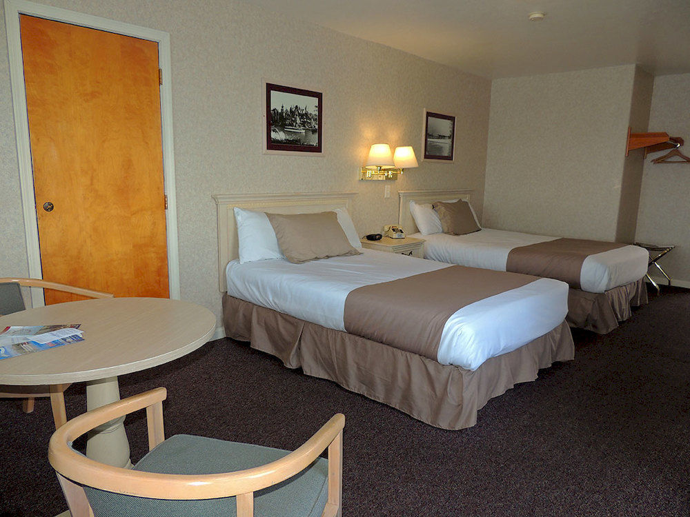 Capt. Thomson'S Resort Alexandria Bay Exterior photo